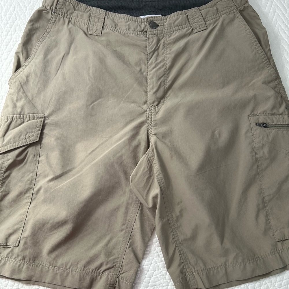Columbia men’s size‎ 32 Dri-Fit  shorts